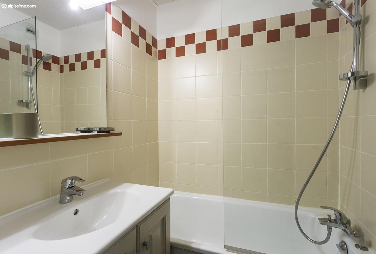 Salle de bain 1