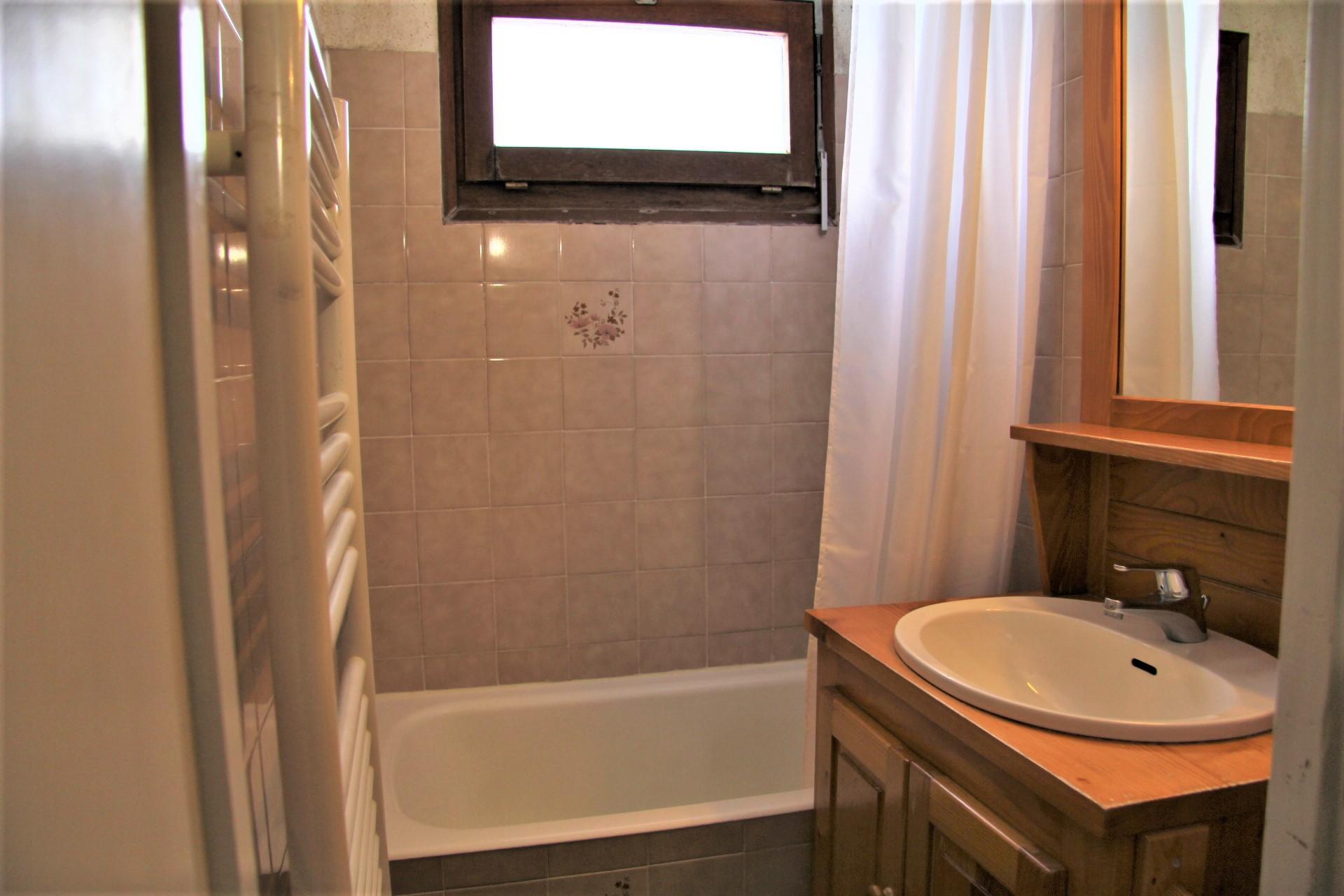 location-appartement-La-Clusaz-6-personnes-2030-8-Alpissime