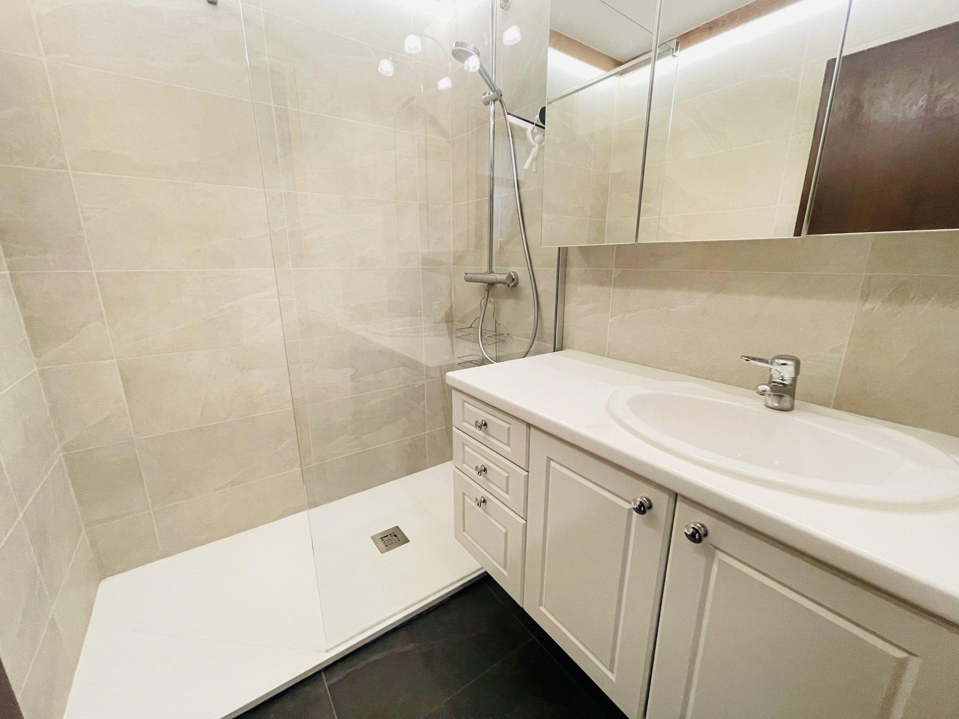 location-appartement-Notre-Dame-de-Bellecombe-1150-5-personnes-2092-5-Alpissime location-appartement-Notre-Dame-de-Bellecombe-1150-5-personnes-2092-5-Alpissime