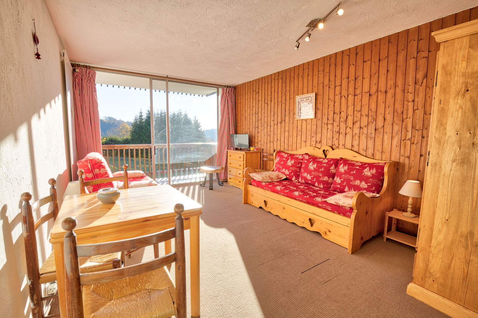 location-studio-Notre-Dame-de-Bellecombe-1150-4-personnes-2112-1-Alpissime location-studio-Notre-Dame-de-Bellecombe-1150-4-personnes-2112-1-Alpissime