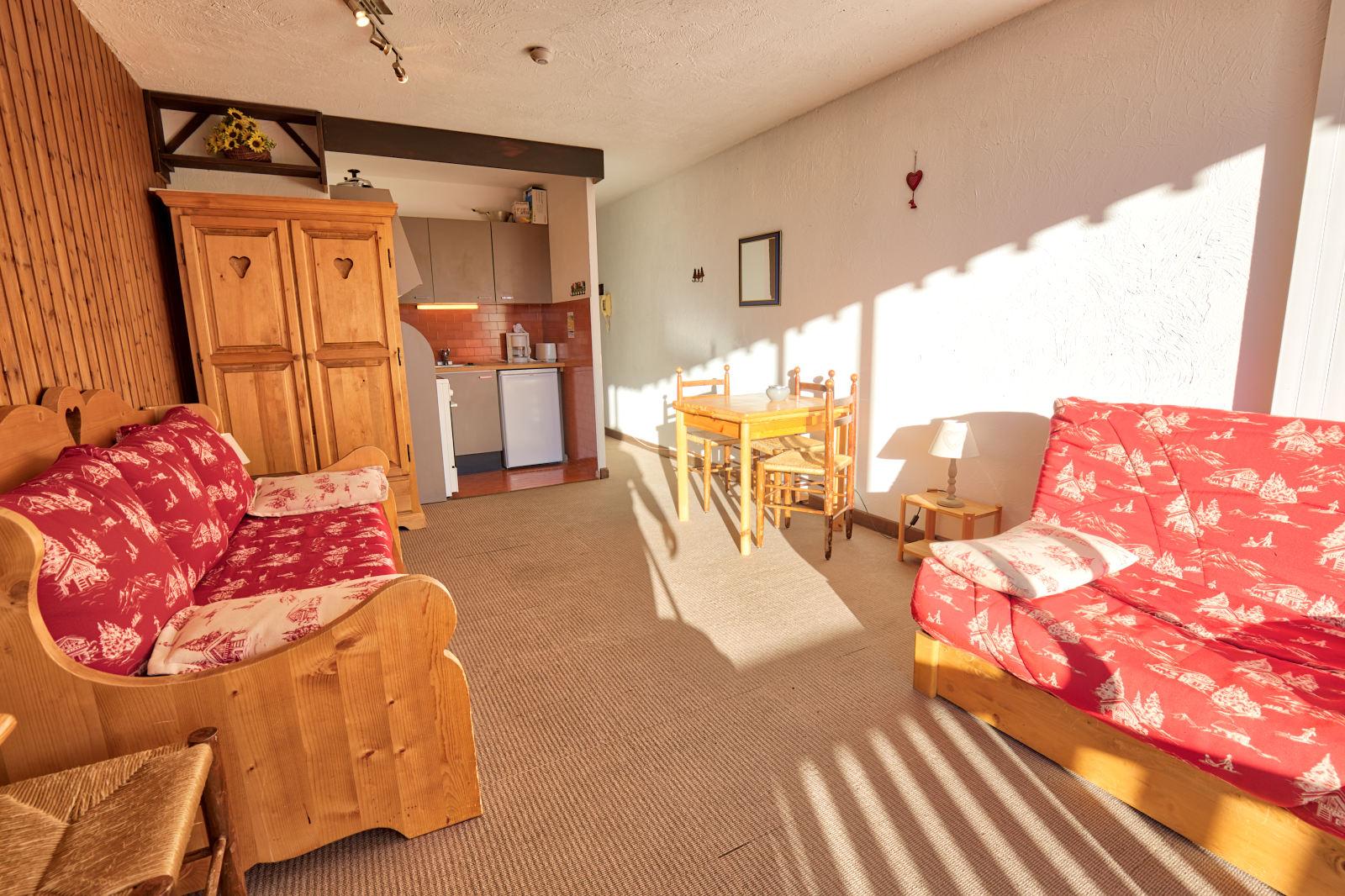 location-studio-Notre-Dame-de-Bellecombe-1150-4-personnes-2112-4-Alpissime location-studio-Notre-Dame-de-Bellecombe-1150-4-personnes-2112-4-Alpissime