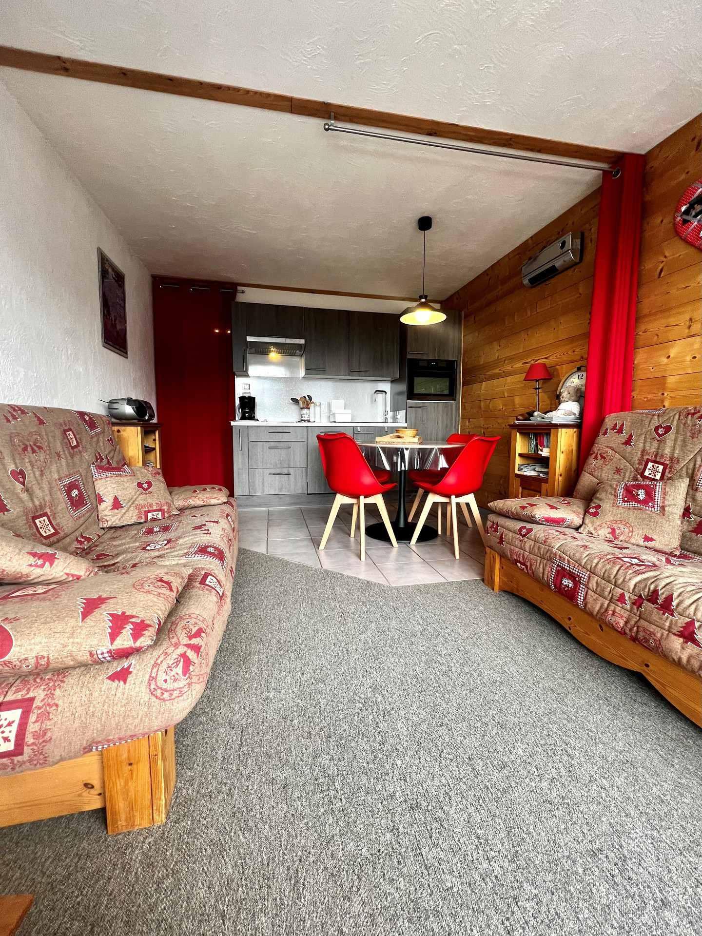 location-studio-Notre-Dame-de-Bellecombe-1150-4-personnes-2130-5-Alpissime location-studio-Notre-Dame-de-Bellecombe-1150-4-personnes-2130-5-Alpissime