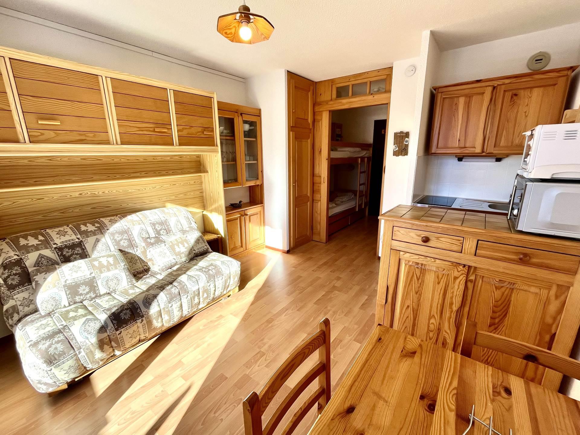 location-studio-Notre-Dame-de-Bellecombe-1450-4-personnes-2134-4-Alpissime location-studio-Notre-Dame-de-Bellecombe-1450-4-personnes-2134-4-Alpissime