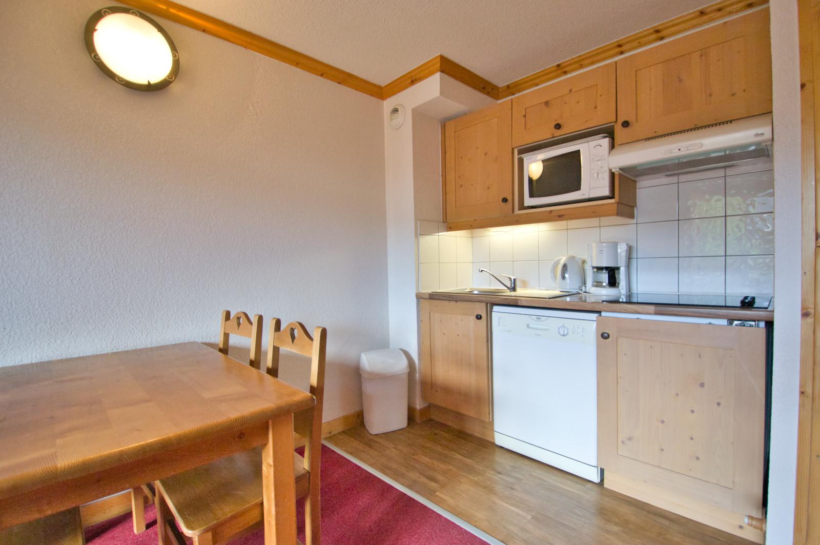 location-appartement-Notre-Dame-de-Bellecombe-1150-4-personnes-2180-2-Alpissime location-appartement-Notre-Dame-de-Bellecombe-1150-4-personnes-2180-2-Alpissime