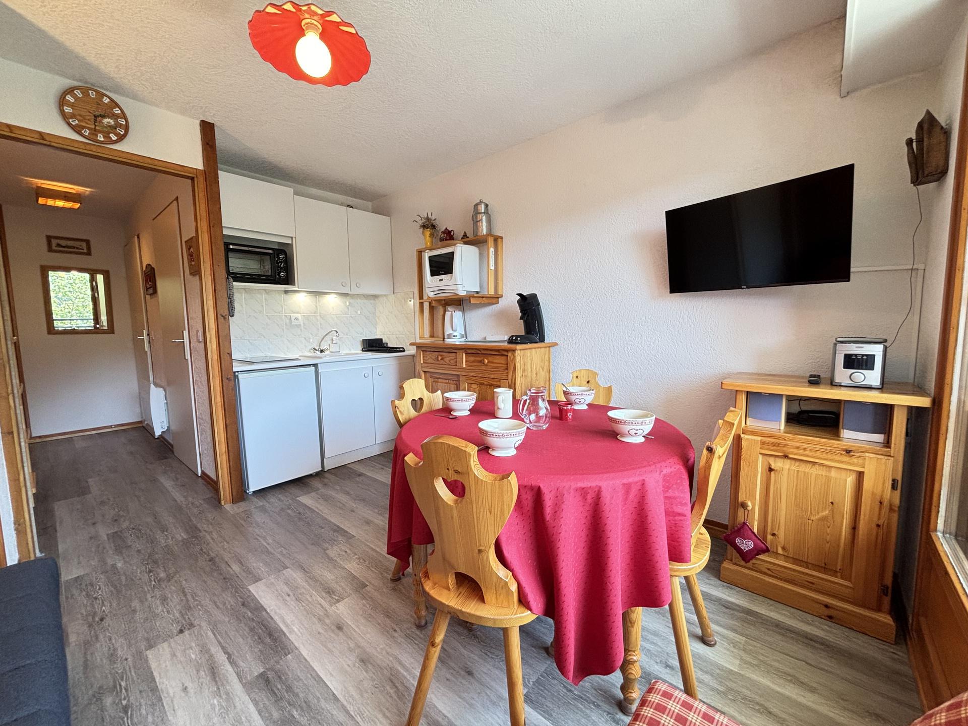 location-appartement-Notre-Dame-de-Bellecombe-1150-4-personnes-2185-1-Alpissime location-appartement-Notre-Dame-de-Bellecombe-1150-4-personnes-2185-1-Alpissime