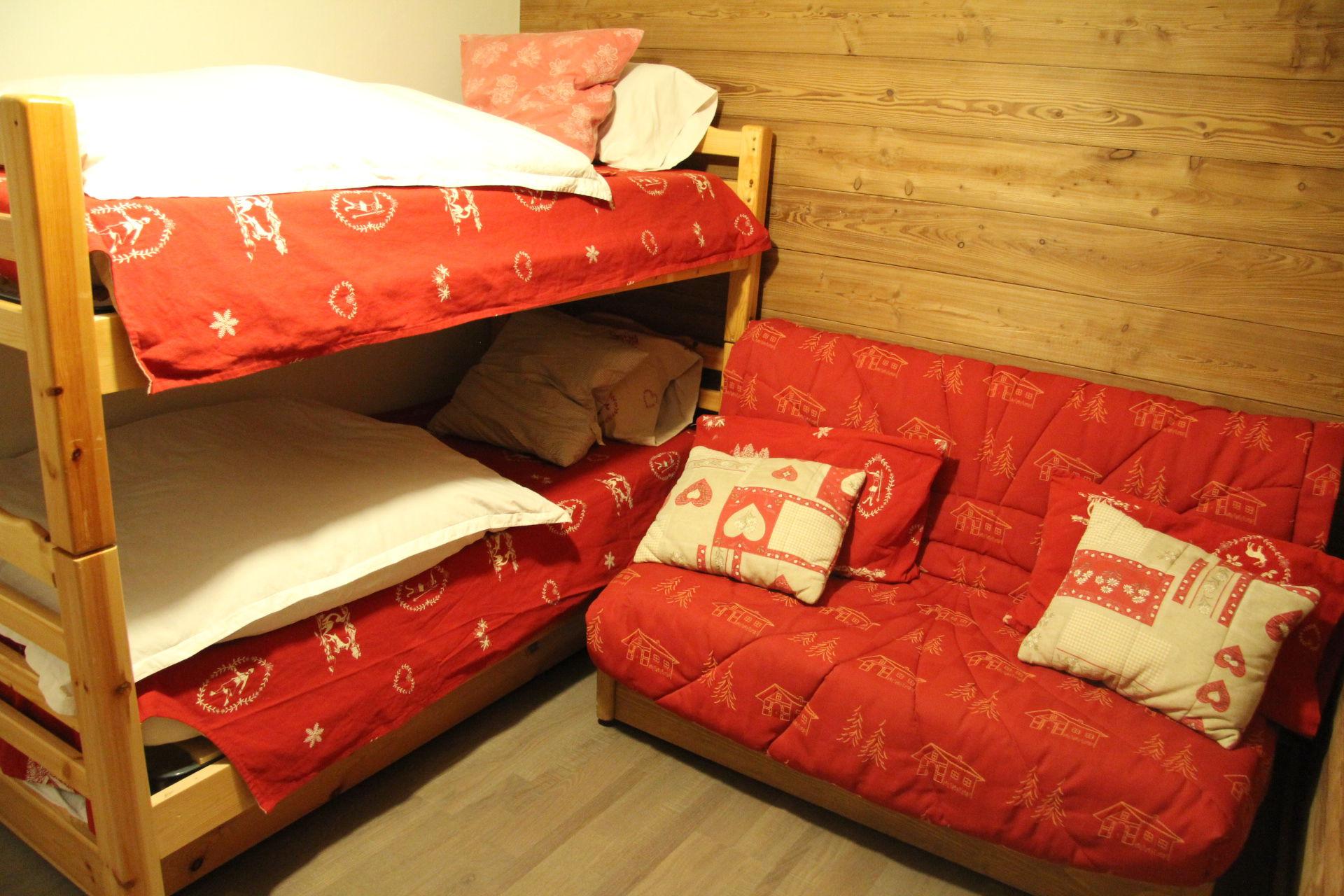 location-chalet-La-Clusaz-8-personnes-2198-5-Alpissime location-chalet-La-Clusaz-8-personnes-2198-5-Alpissime