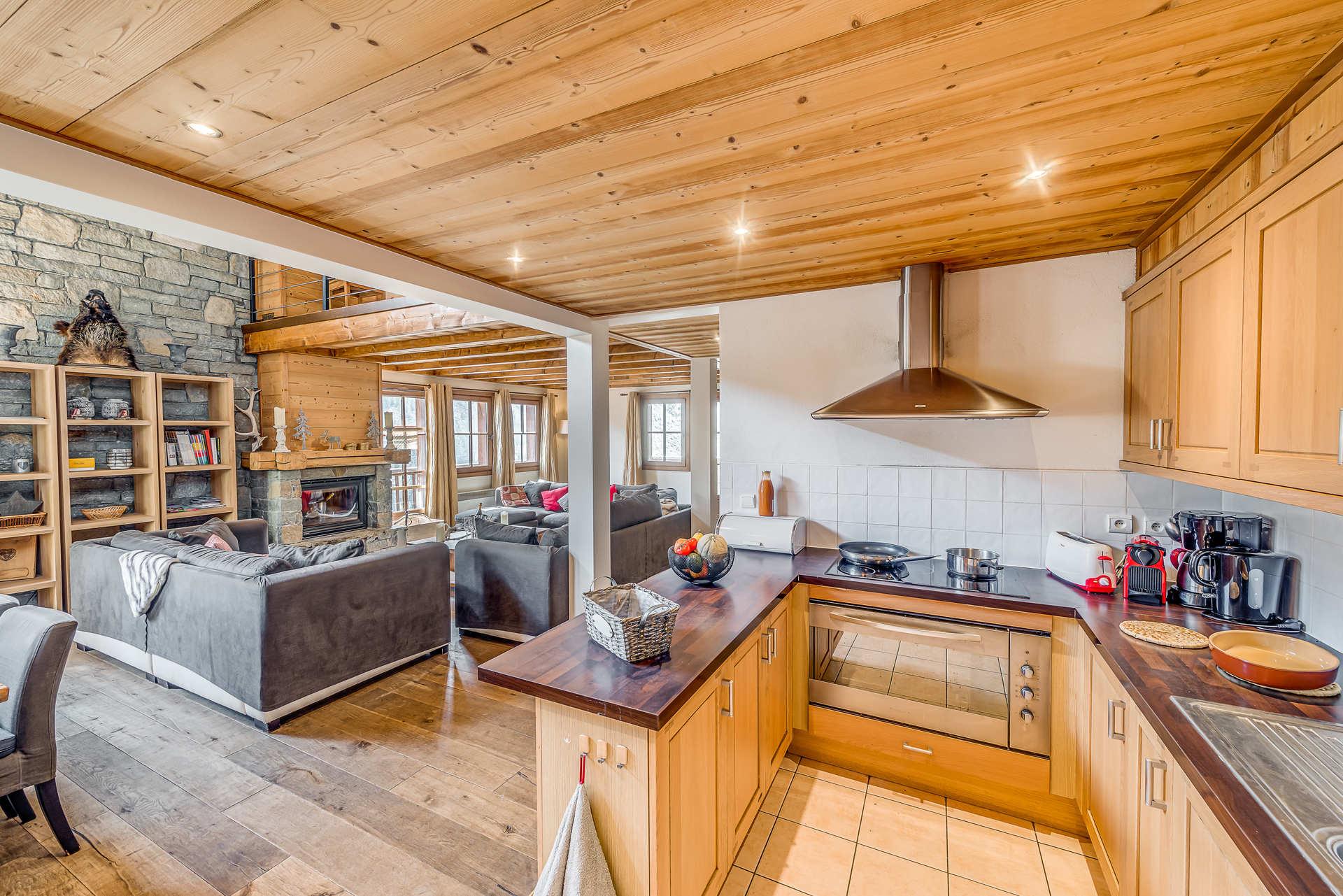location-chalet-Tignes-1550-Les-Brévières-12-personnes-2232-5-Alpissime location-chalet-Tignes-1550-Les-Brévières-12-personnes-2232-5-Alpissime