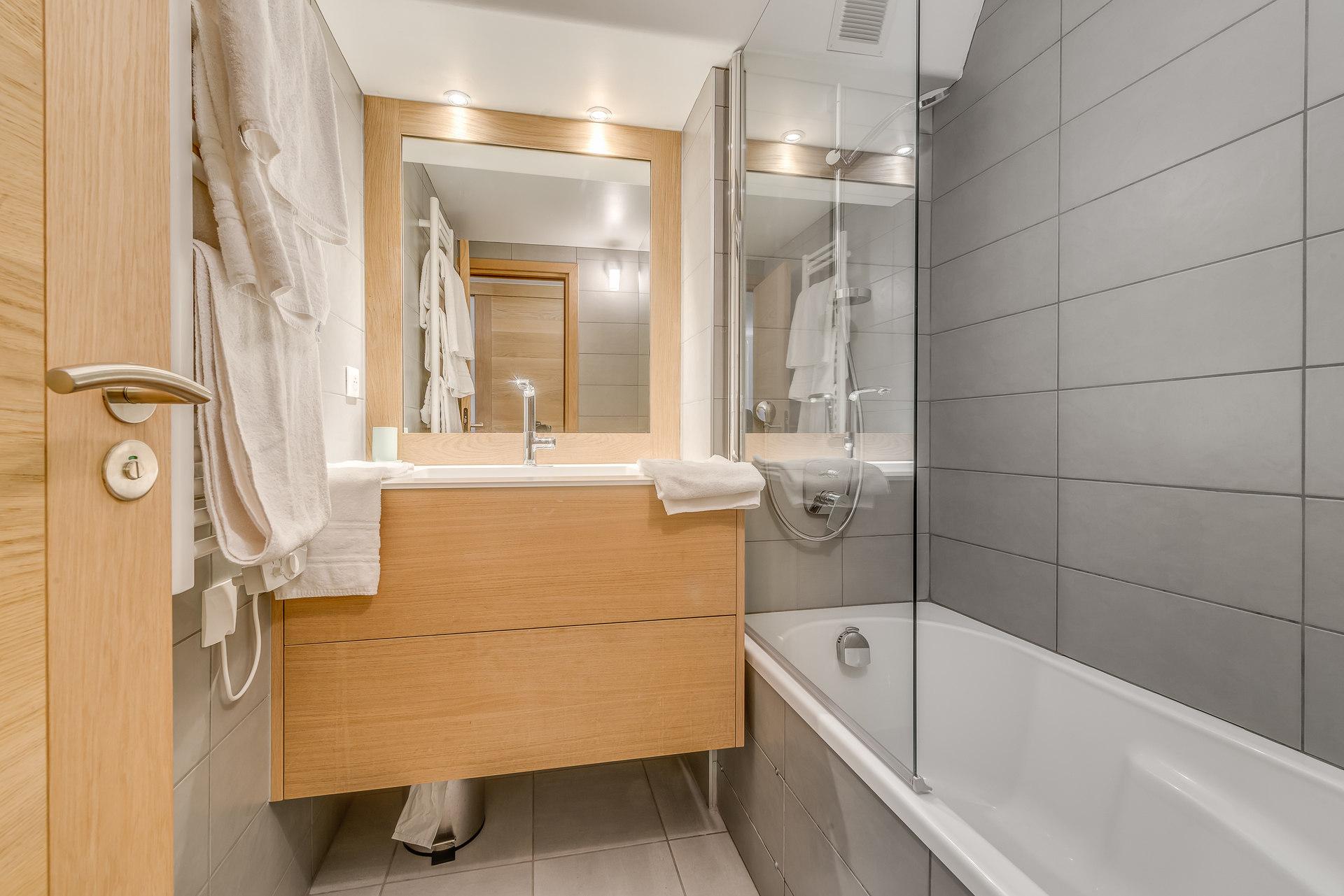 location-studio-Tignes-1550-Les-Brévières-4-personnes-2272-5-Alpissime location-studio-Tignes-1550-Les-Brévières-4-personnes-2272-5-Alpissime