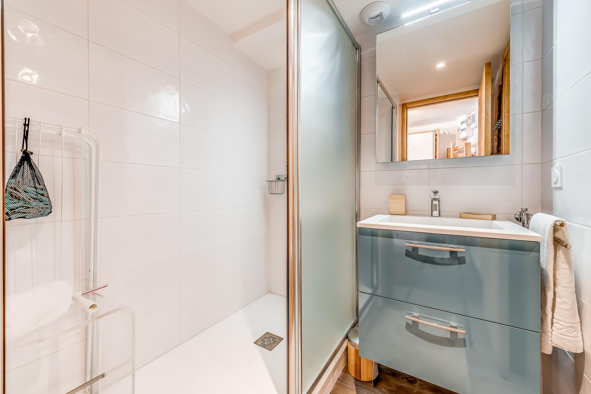 location-studio-Tignes-1550-Les-Brévières-4-personnes-2276-2-Alpissime location-studio-Tignes-1550-Les-Brévières-4-personnes-2276-2-Alpissime