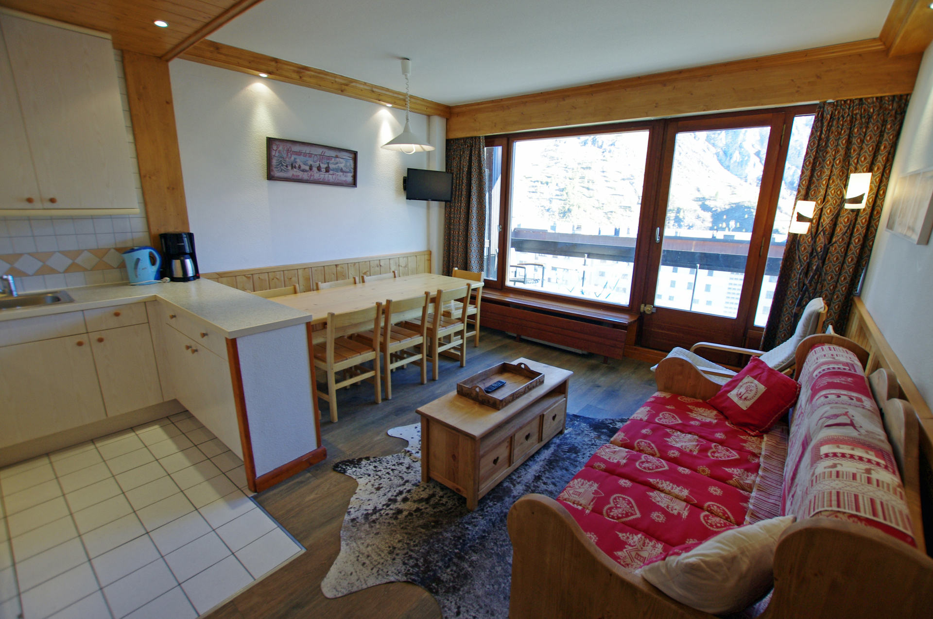 location-appartement-Tignes-1550-Les-Brévières-7-personnes-2304-1-Alpissime location-appartement-Tignes-1550-Les-Brévières-7-personnes-2304-1-Alpissime