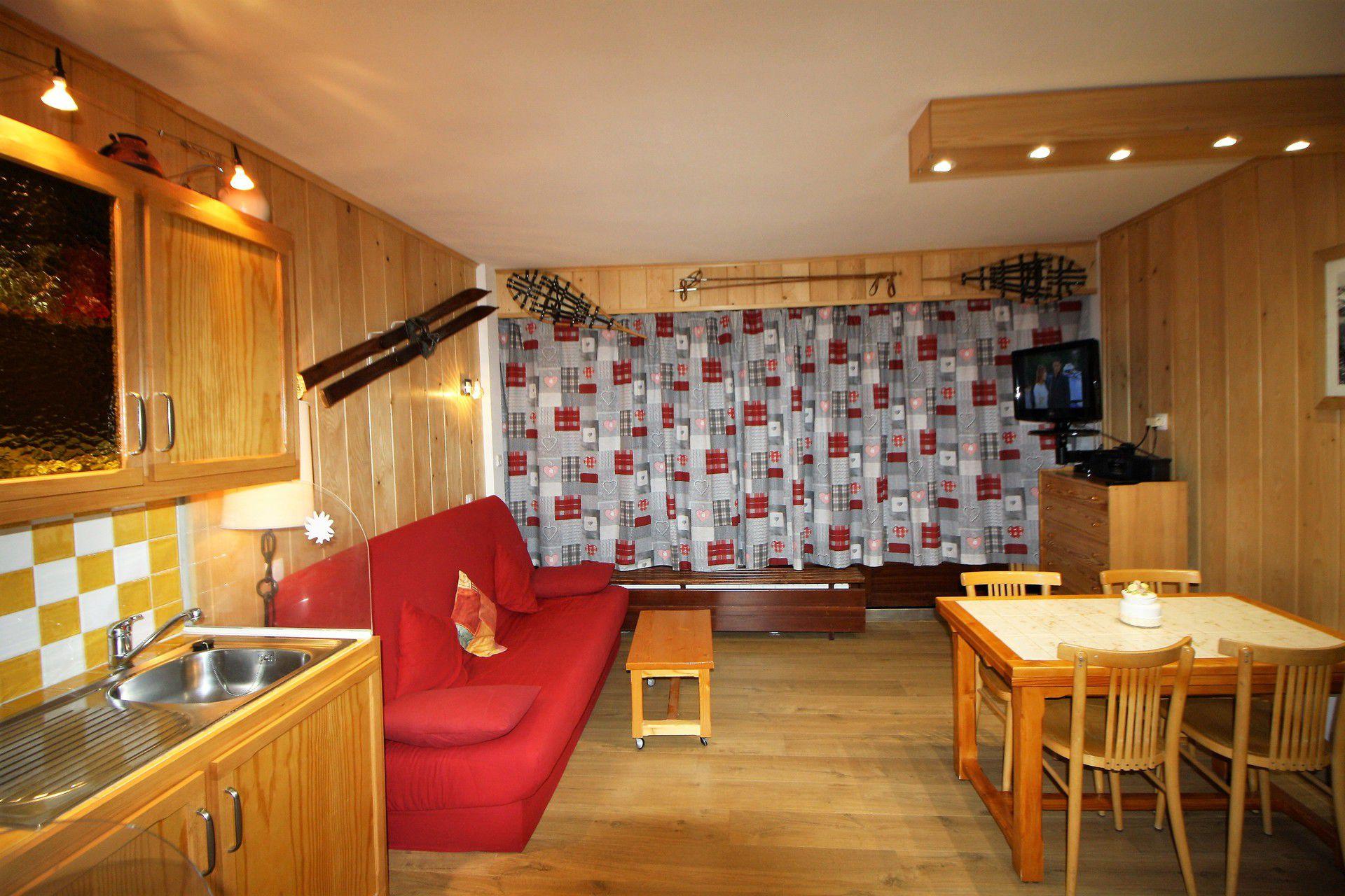 location-studio-Tignes-1550-Les-Brévières-4-personnes-2327-3-Alpissime location-studio-Tignes-1550-Les-Brévières-4-personnes-2327-3-Alpissime
