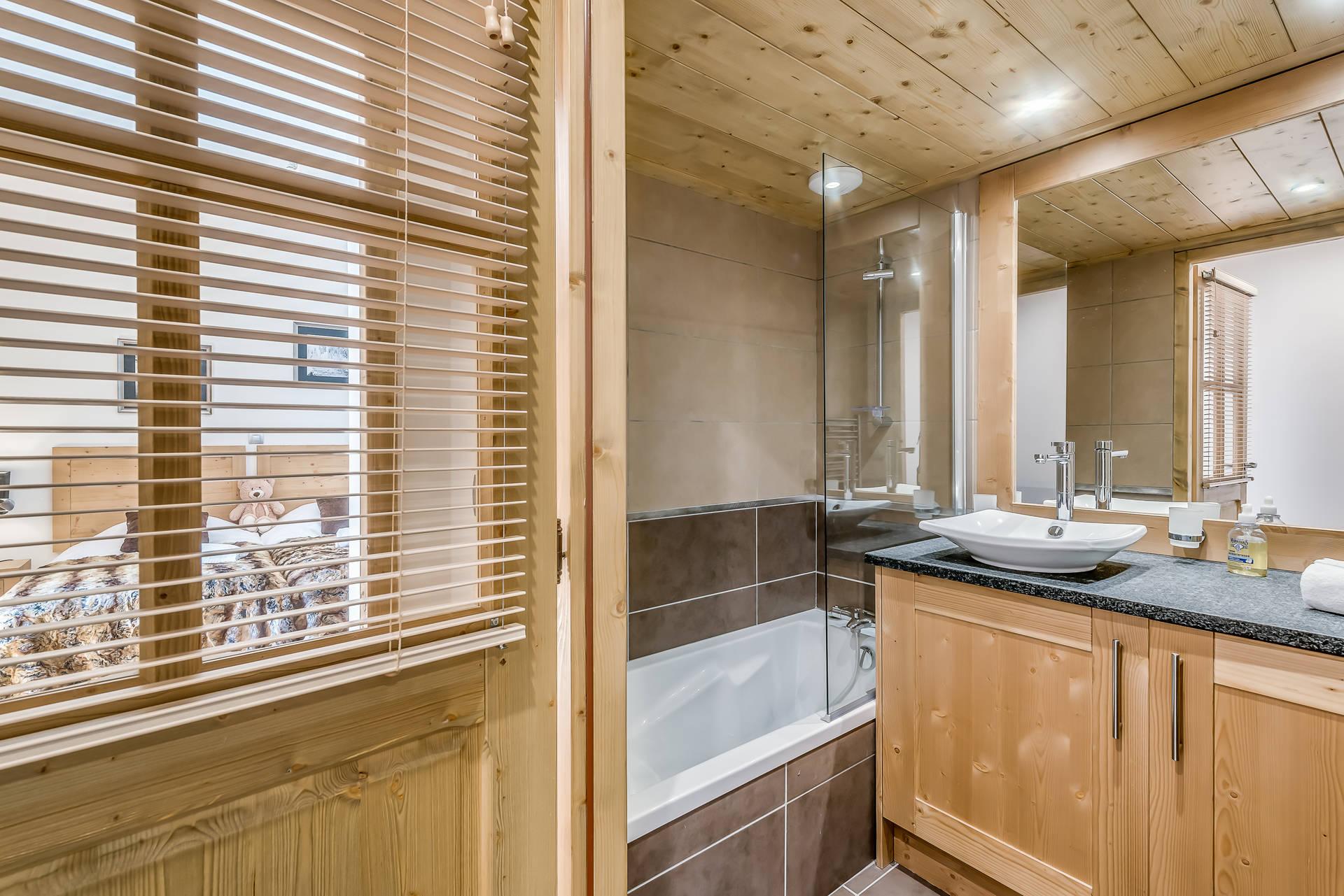 location-appartement-Champagny-en-Vanoise-6-personnes-2435-5-Alpissime location-appartement-Champagny-en-Vanoise-6-personnes-2435-5-Alpissime