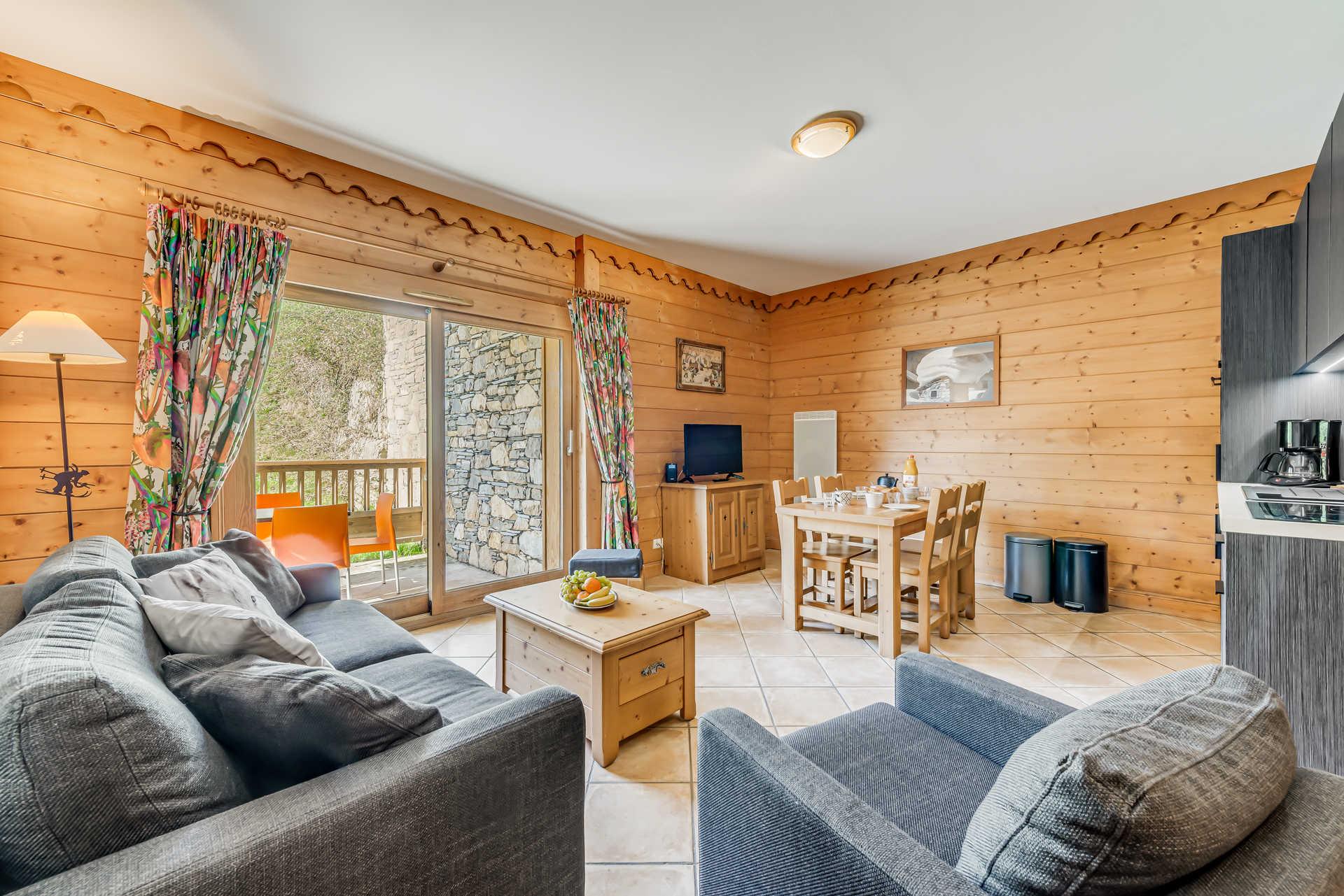 location-appartement-Champagny-en-Vanoise-4-personnes-2444-2-Alpissime