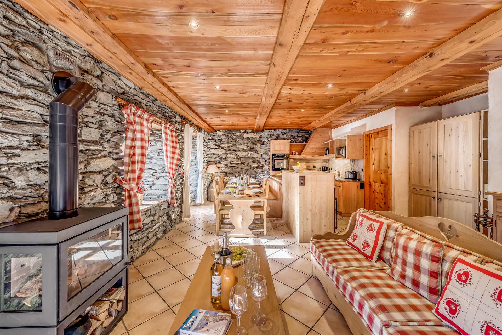 location-chalet-Tignes-1550-Les-Brévières-16-personnes-2695-3-Alpissime location-chalet-Tignes-1550-Les-Brévières-16-personnes-2695-3-Alpissime