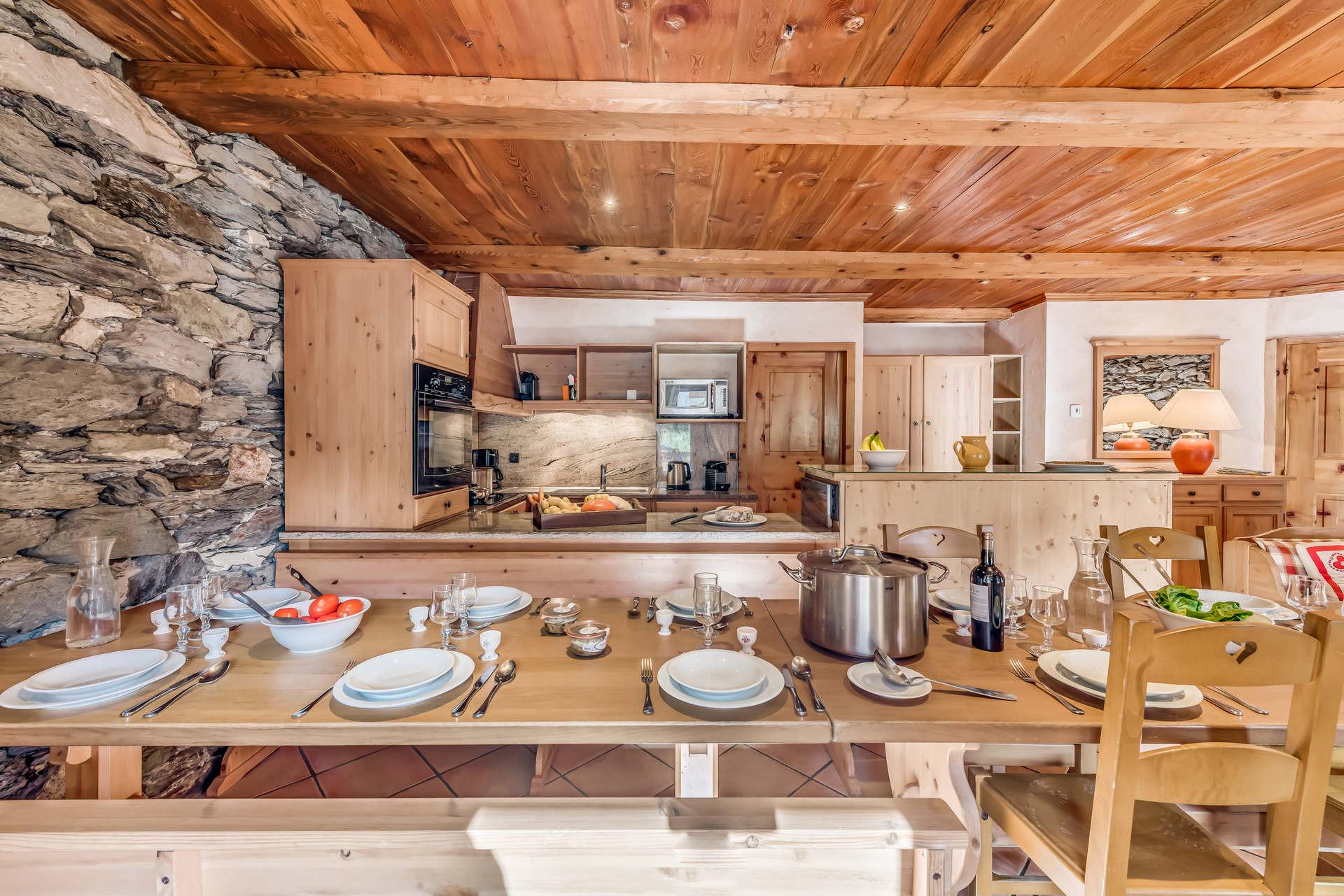 location-chalet-Tignes-1550-Les-Brévières-16-personnes-2695-5-Alpissime location-chalet-Tignes-1550-Les-Brévières-16-personnes-2695-5-Alpissime