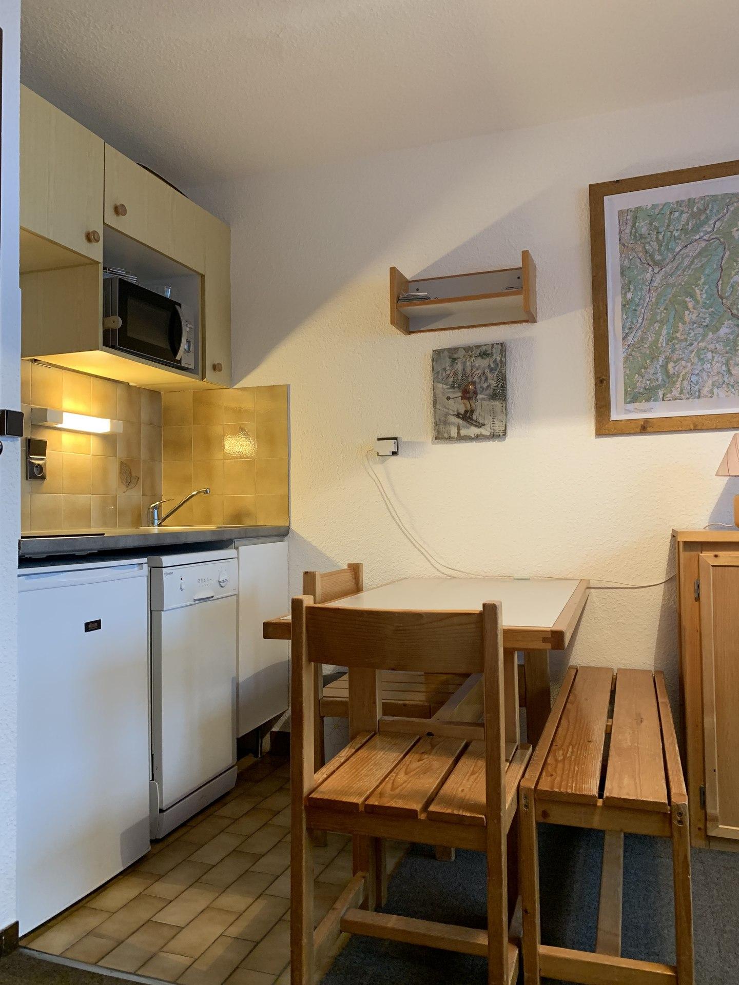 location-studio-Champagny-en-Vanoise-3-personnes-3018-4-Alpissime location-studio-Champagny-en-Vanoise-3-personnes-3018-4-Alpissime