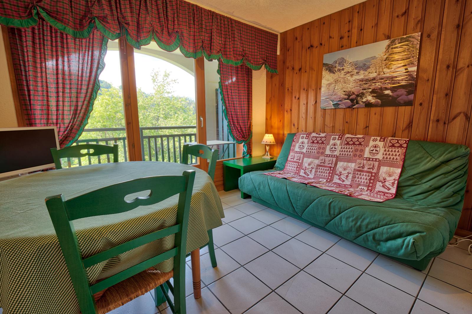 location-appartement-Notre-Dame-de-Bellecombe-1150-5-personnes-3232-2-Alpissime location-appartement-Notre-Dame-de-Bellecombe-1150-5-personnes-3232-2-Alpissime