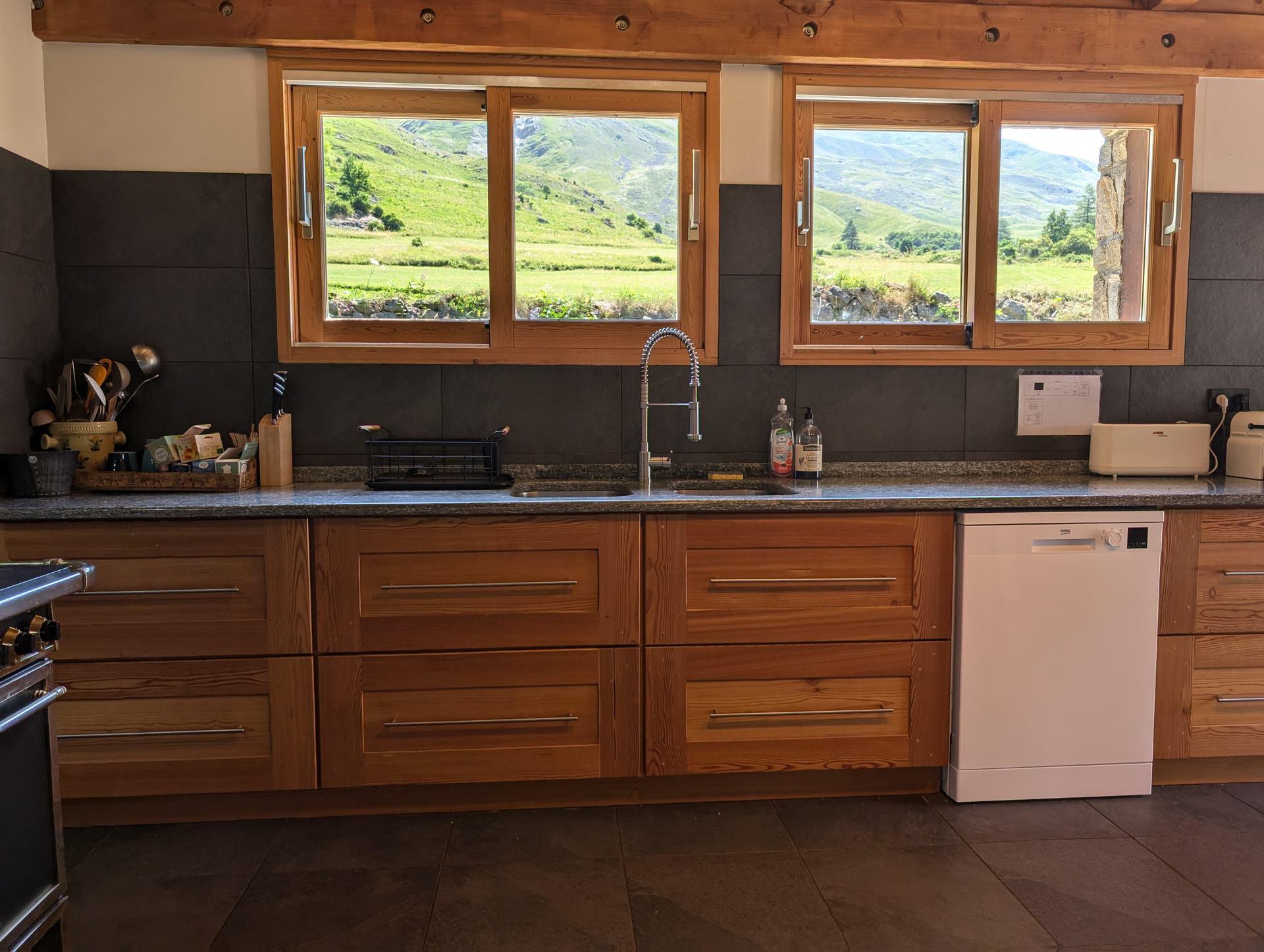 location-chalet-Valloire-14-personnes-3362-4-Alpissime location-chalet-Valloire-14-personnes-3362-4-Alpissime