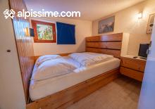 Partially enclosed room